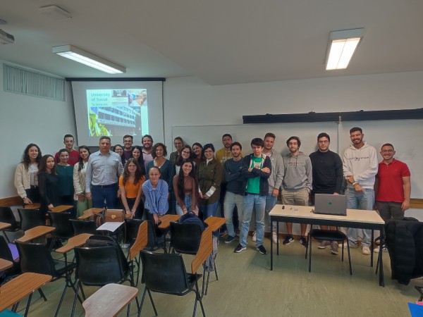 Relacja wykładowcy z prowadzenia wykładów w ramach programu Erasmus+ na Maderze