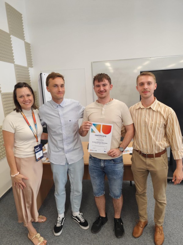 Student Społecznej Akademii Nauk w Łodzi uczestniczył w kursie BIP „Lead Smart: Mastering Critical Thinking” Student Społecznej Akademii Nauk w Łodzi uczestniczył w kursie BIP „Lead Smart: Mastering Critical Thinking”