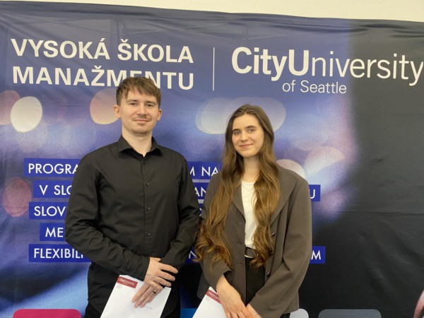 Studenci SAN rozwijają kompetencje komunikacyjne w Bratysławie dzięki programowi Erasmus+ Studenci SAN rozwijają kompetencje komunikacyjne w Bratysławie dzięki programowi Erasmus+