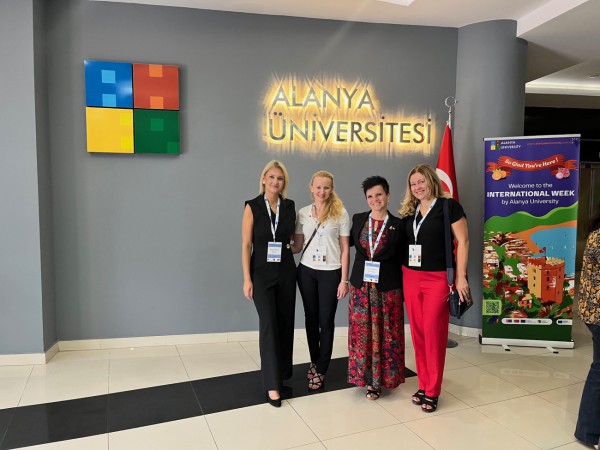 Relacja wykładowców z Alanya University